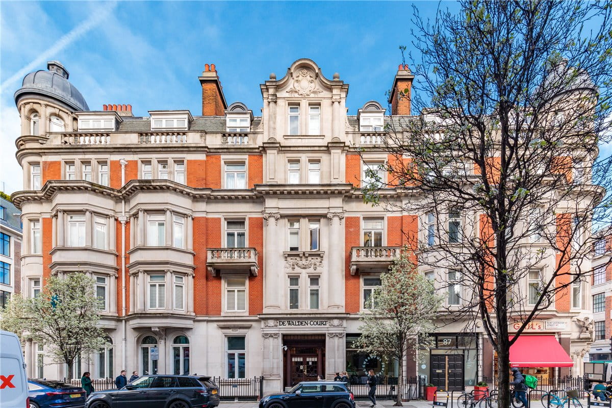 3 bedroom flat, New Cavendish Street, Marylebone W1W - Available