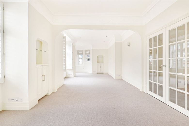 3 bedroom flat, New Cavendish Street, Marylebone W1W - Available