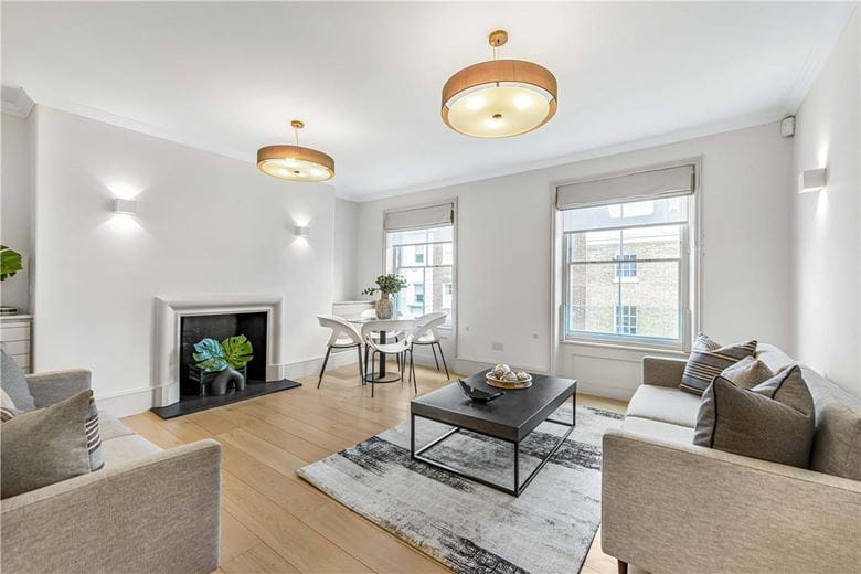 2 bedroom flat, Wimpole Street, Marylebone W1G - Available