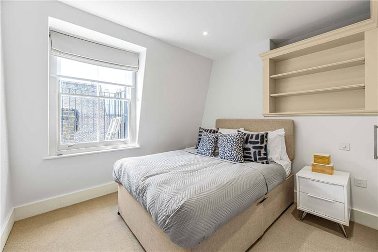 2 bedroom flat, Wimpole Street, Marylebone W1G - Available