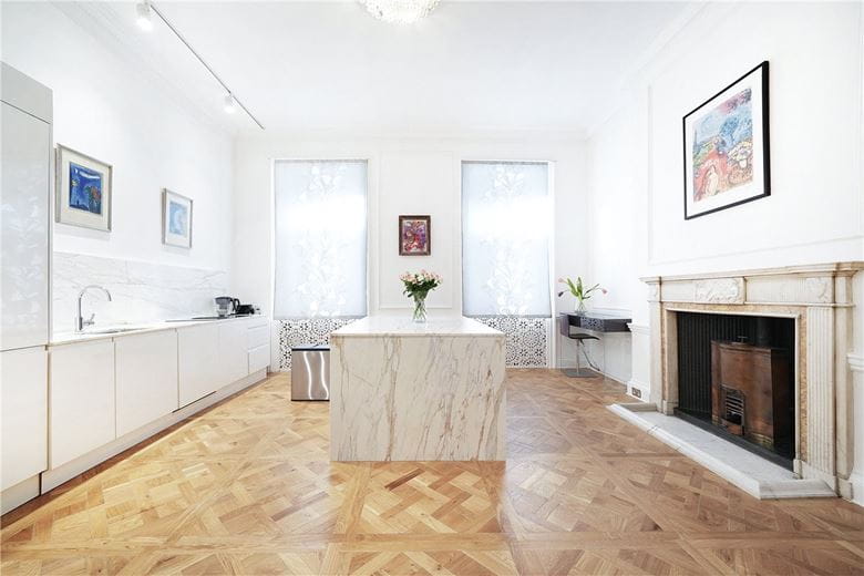 8 bedroom house, Devonshire Place, Marylebone W1G - Available