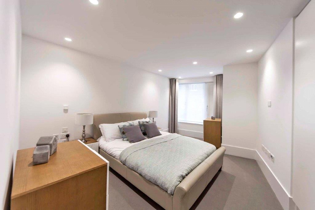1 bedroom flat, Castlereagh Street, Marylebone W1H - Let Agreed