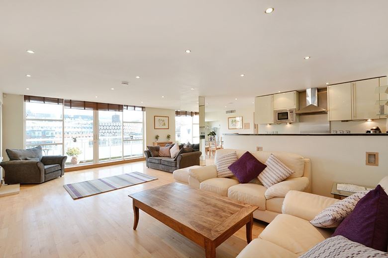 2 bedroom flat, James Street, Marylebone W1U