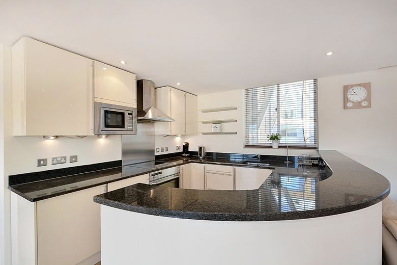 2 bedroom flat, James Street, Marylebone W1U