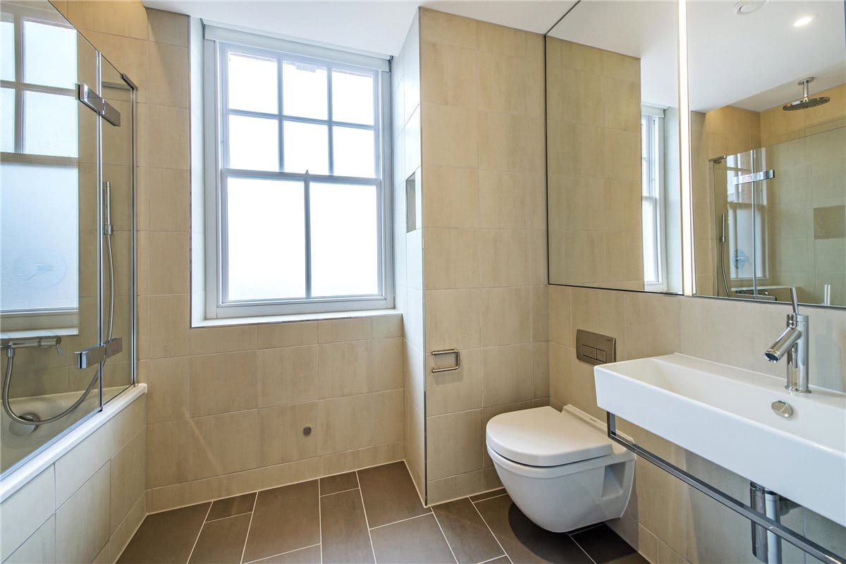 1 bedroom flat, New Cavendish Street, Marylebone W1G - Available