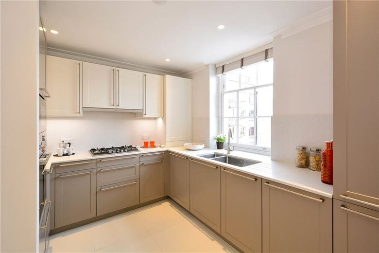 2 bedroom flat, Montagu Place, Marylebone W1H - Let Agreed
