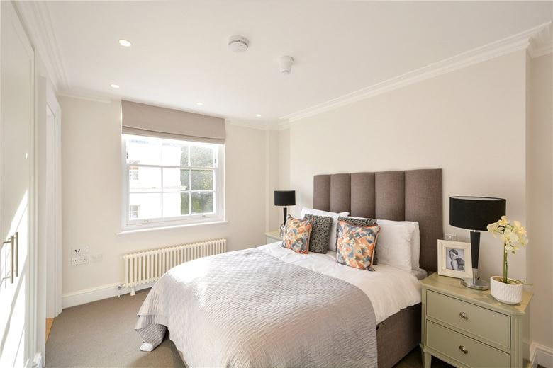 2 bedroom flat, Montagu Place, Marylebone W1H - Let Agreed