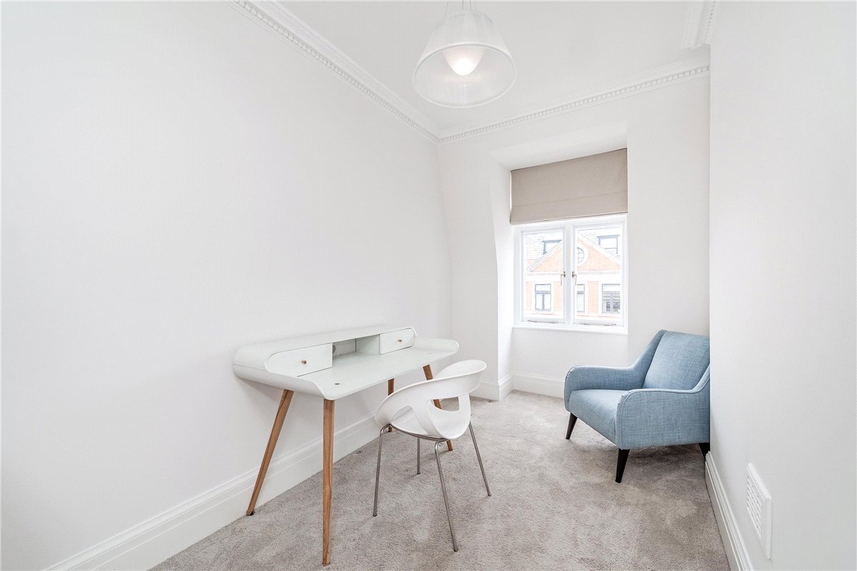 3 bedroom flat, Weymouth Street, Marylebone W1G - Available