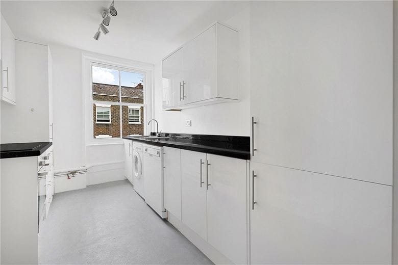 2 bedroom flat, Wimpole Street, London W1G - Available