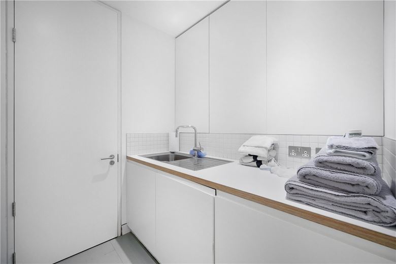 3 bedroom house, Bingham Place, London W1U - Available