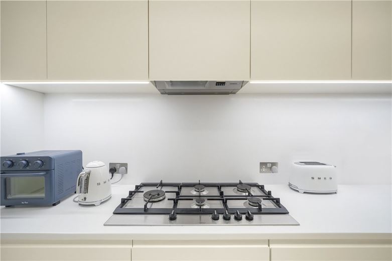 3 bedroom house, Bingham Place, London W1U - Available