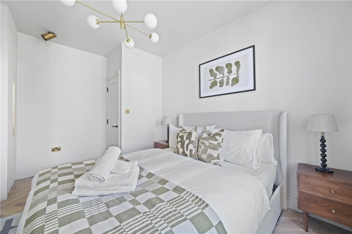 2 bedroom flat, Taunton Place, London NW1 - Available