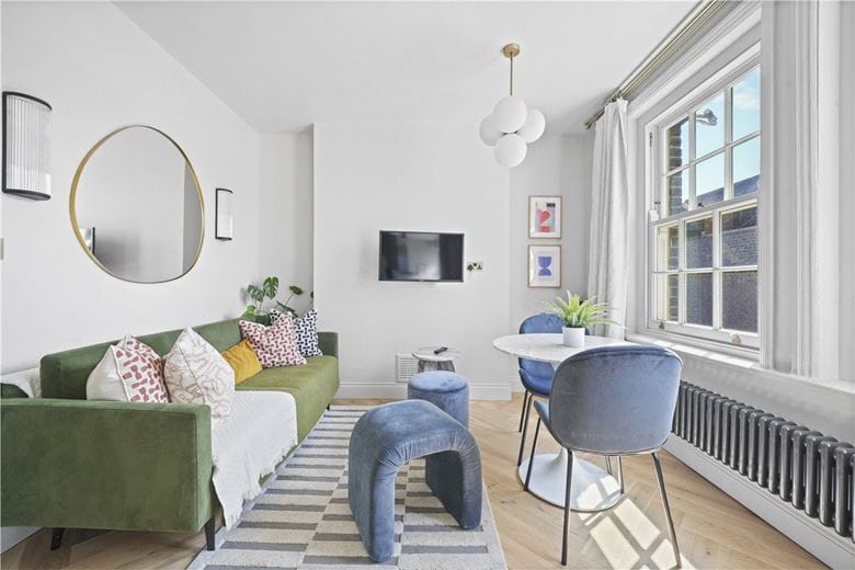 2 bedroom flat, Taunton Place, London NW1 - Available