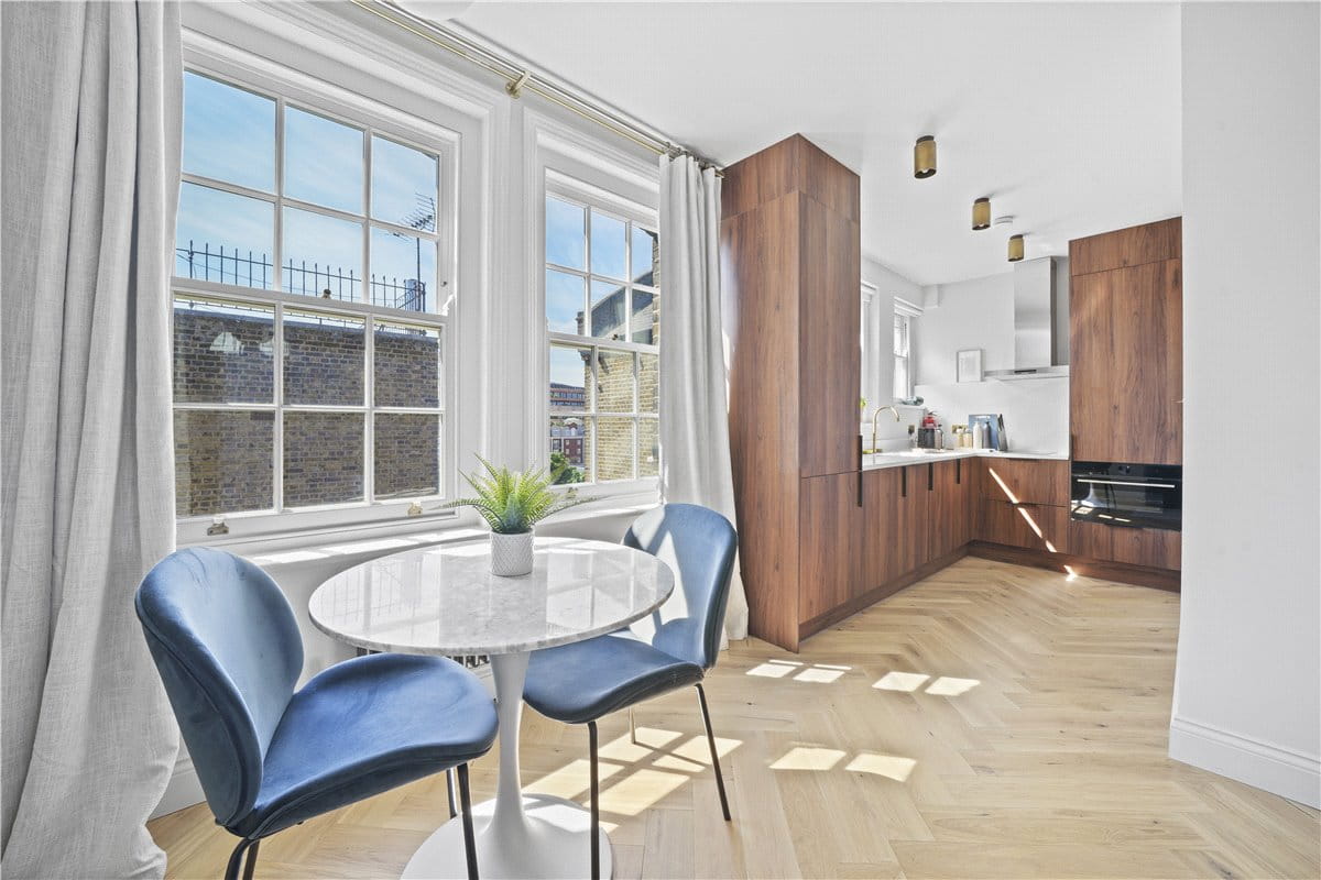 2 bedroom flat, Taunton Place, London NW1 - Available
