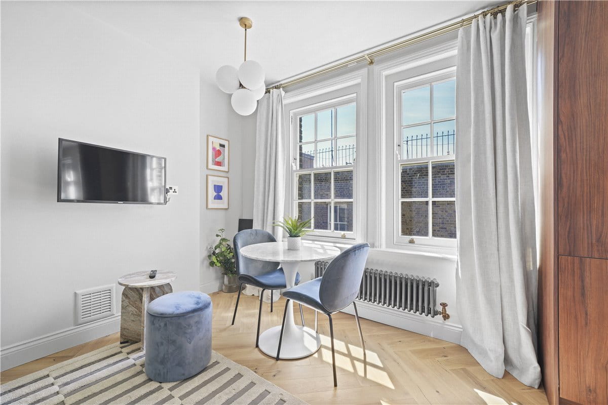 2 bedroom flat, Taunton Place, London NW1 - Available