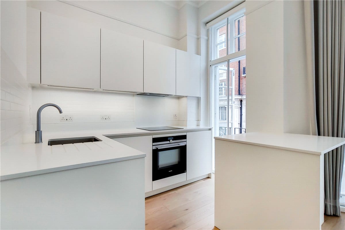 1 bedroom flat, George Street, Marylebone W1H - Under Offer