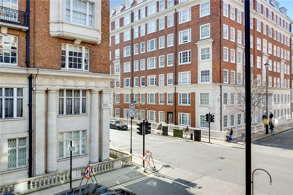 1 bedroom flat, George Street, Marylebone W1H - Under Offer