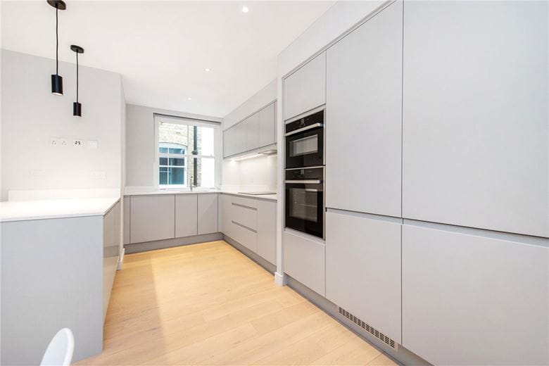 1 bedroom flat, Weymouth Street, Marylebone W1G - Available