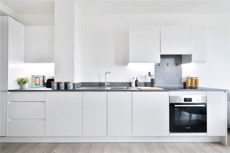 1 bedroom flat, Heartwell Avenue, London E16