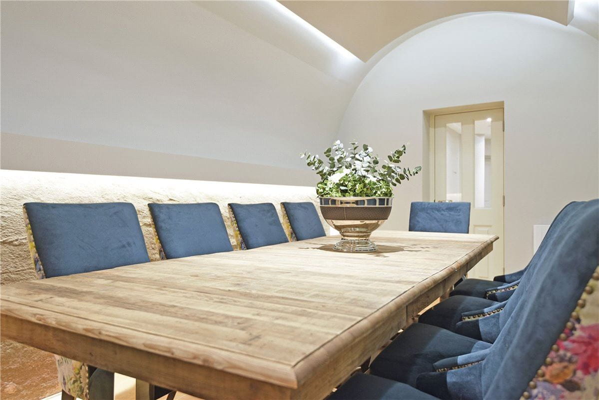 3 bedroom flat, Portland Place, Marylebone W1B - Available