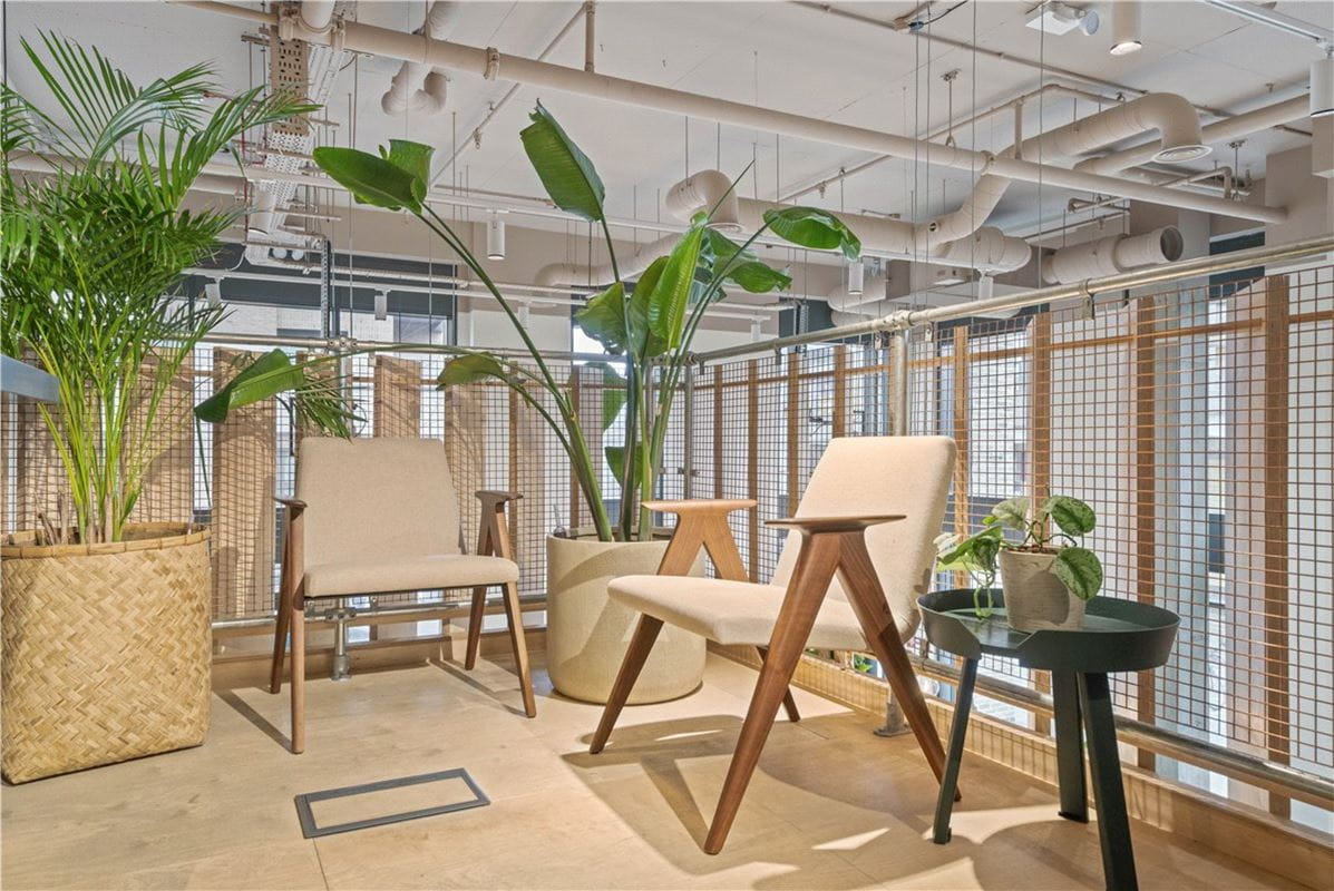 3 bedroom flat, Heartwell Avenue, London E16 - Available