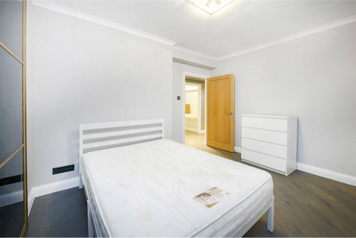 3 bedroom flat, Montagu Square, London W1H - Available