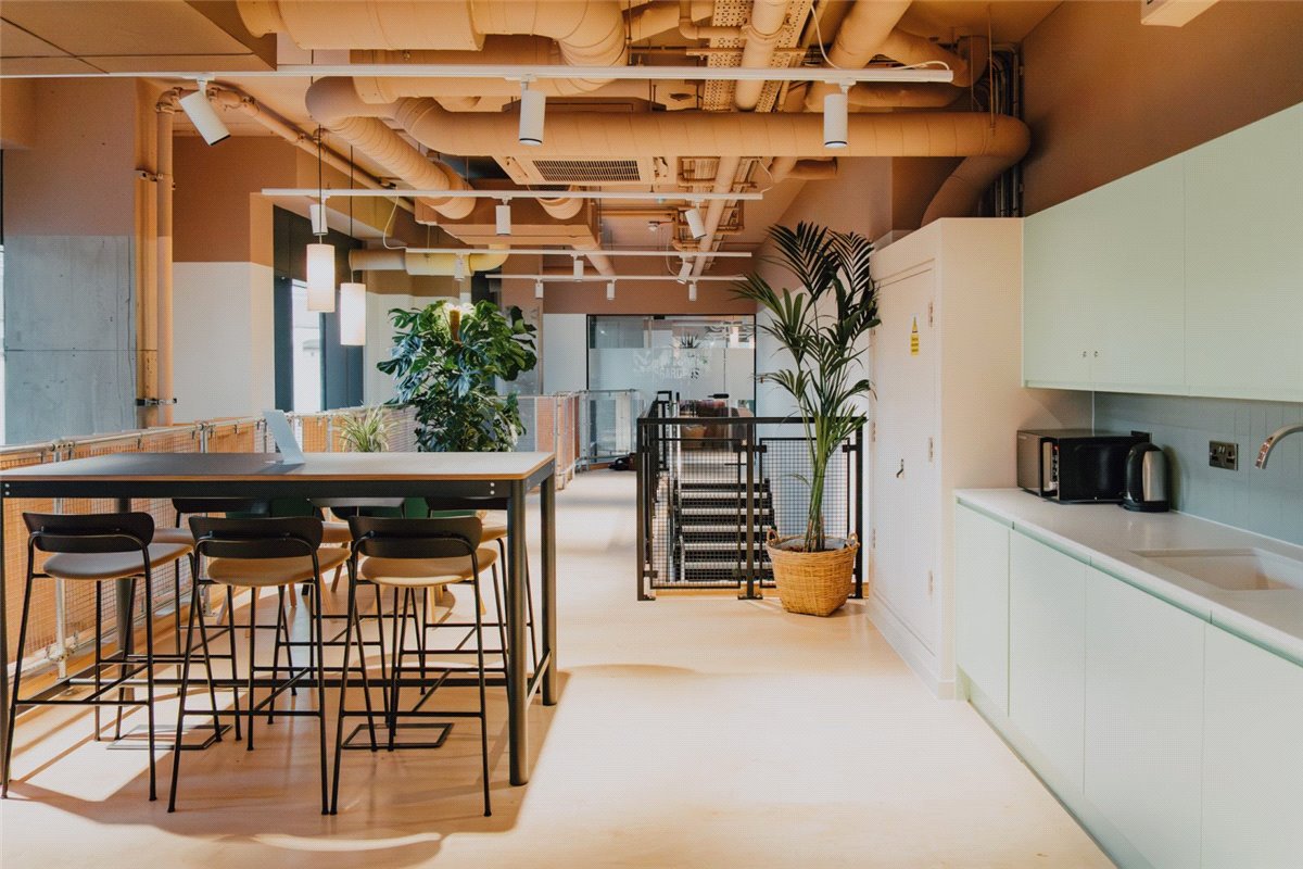 3 bedroom flat, Heartwell Avenue, London E16