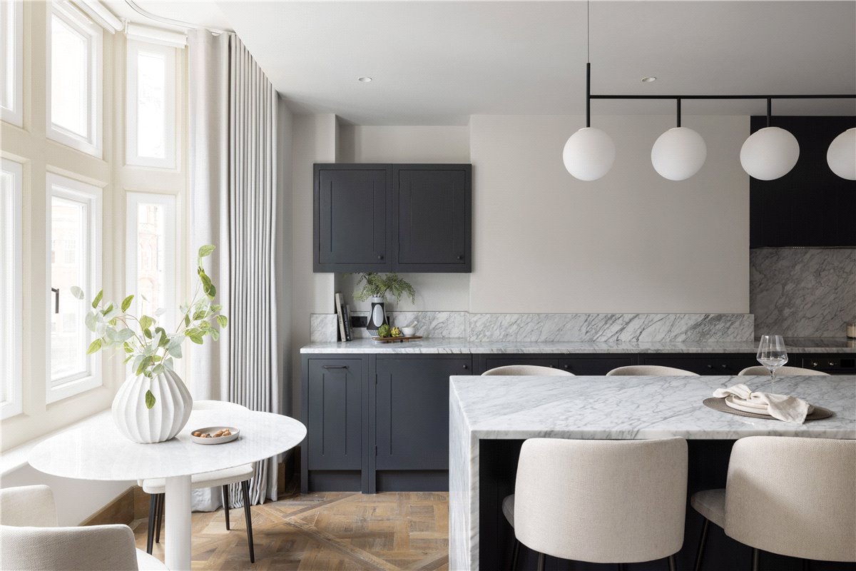 2 bedroom flat, Wigmore Street, London W1U