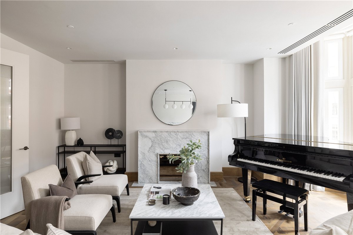 2 bedroom flat, Wigmore Street, London W1U