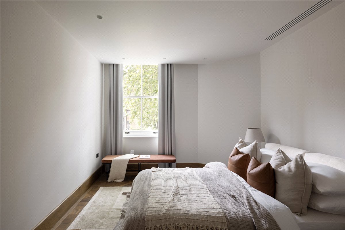 2 bedroom flat, Wigmore Street, London W1U