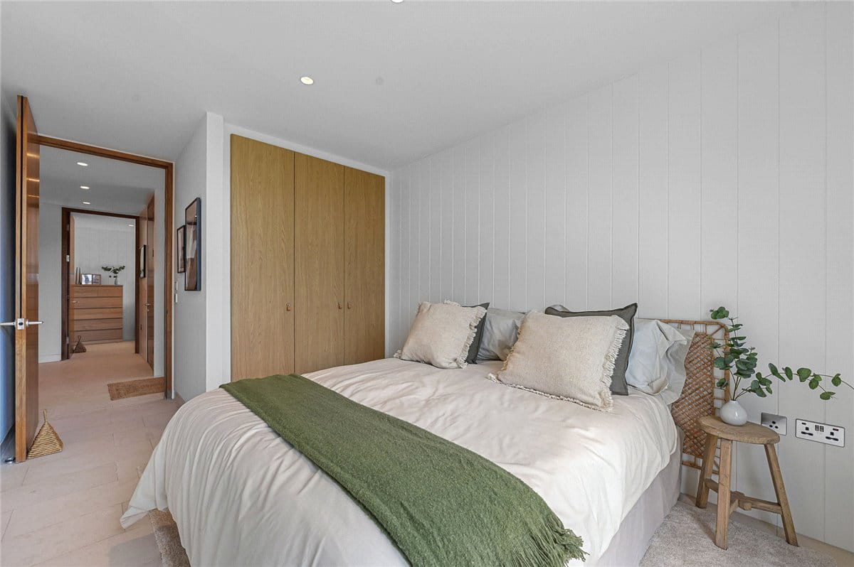 3 bedroom flat, Latitude House, Oval Road NW1 - Available