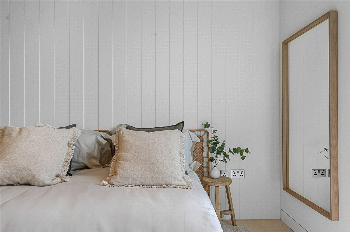 3 bedroom flat, Latitude House, Oval Road NW1 - Available