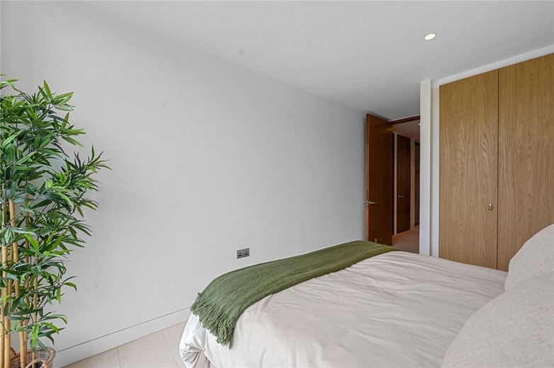 3 bedroom flat, Latitude House, Oval Road NW1 - Available