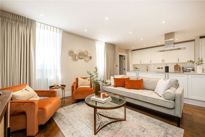 2 bedroom flat, Gloucester Place, London W1U - Available