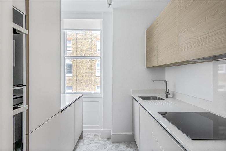 2 bedroom flat, Welbeck Street, Marylebone W1G - Available