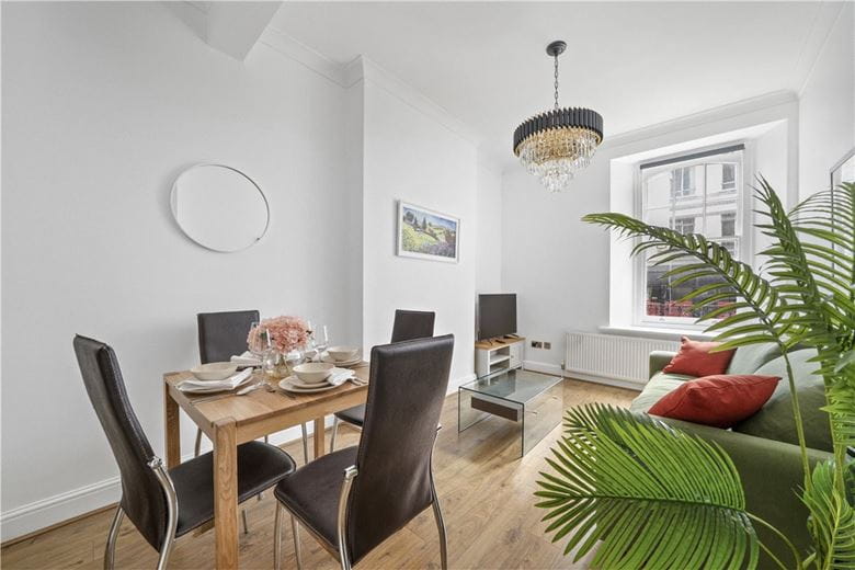 2 bedroom flat, Wells Street,, London W1T - Available