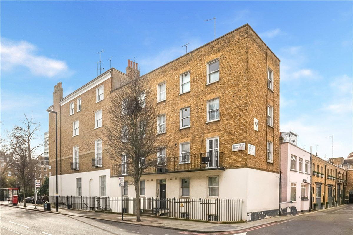  bedroom flat, Gloucester Place, London NW1