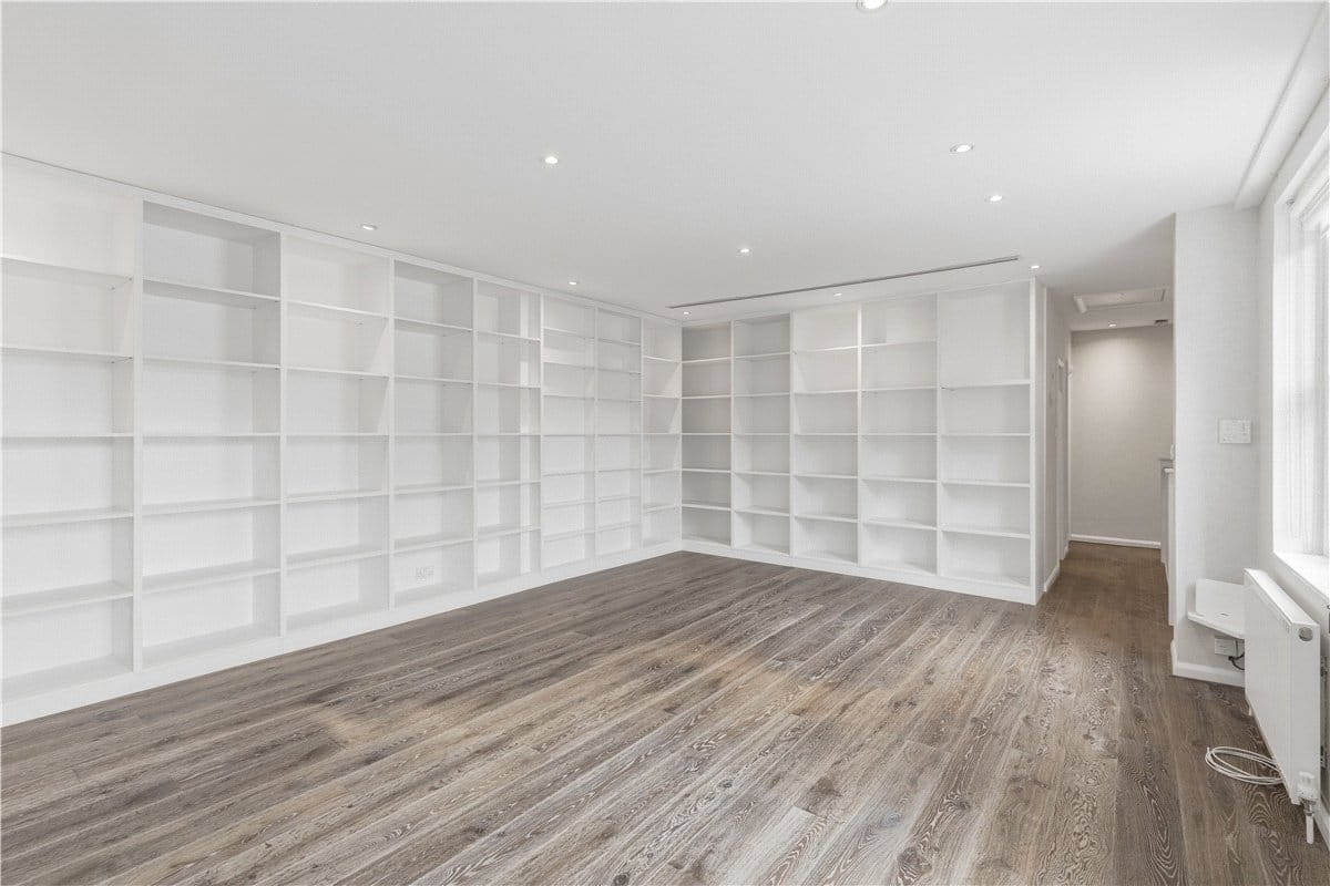 1 bedroom flat, Devonshire Place Mews, London W1G - Available