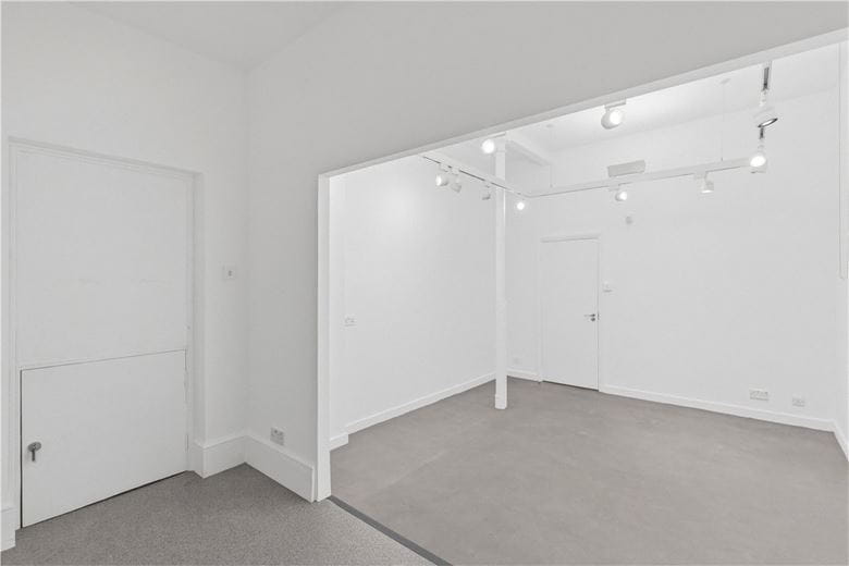 1 bedroom flat, Devonshire Place Mews, London W1G - Available