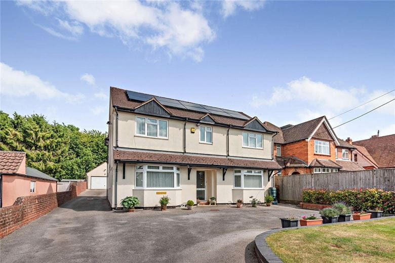 4 bedroom house, Long Lane, Hermitage RG18 - Available