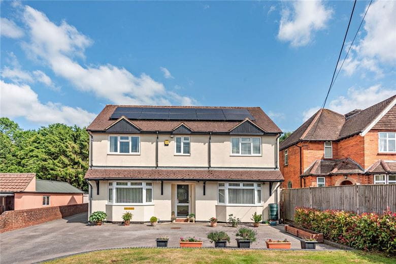 4 bedroom house, Long Lane, Hermitage RG18 - Available