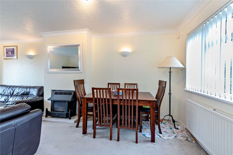 3 bedroom house, Charter Road, Newbury RG14 - Sold STC