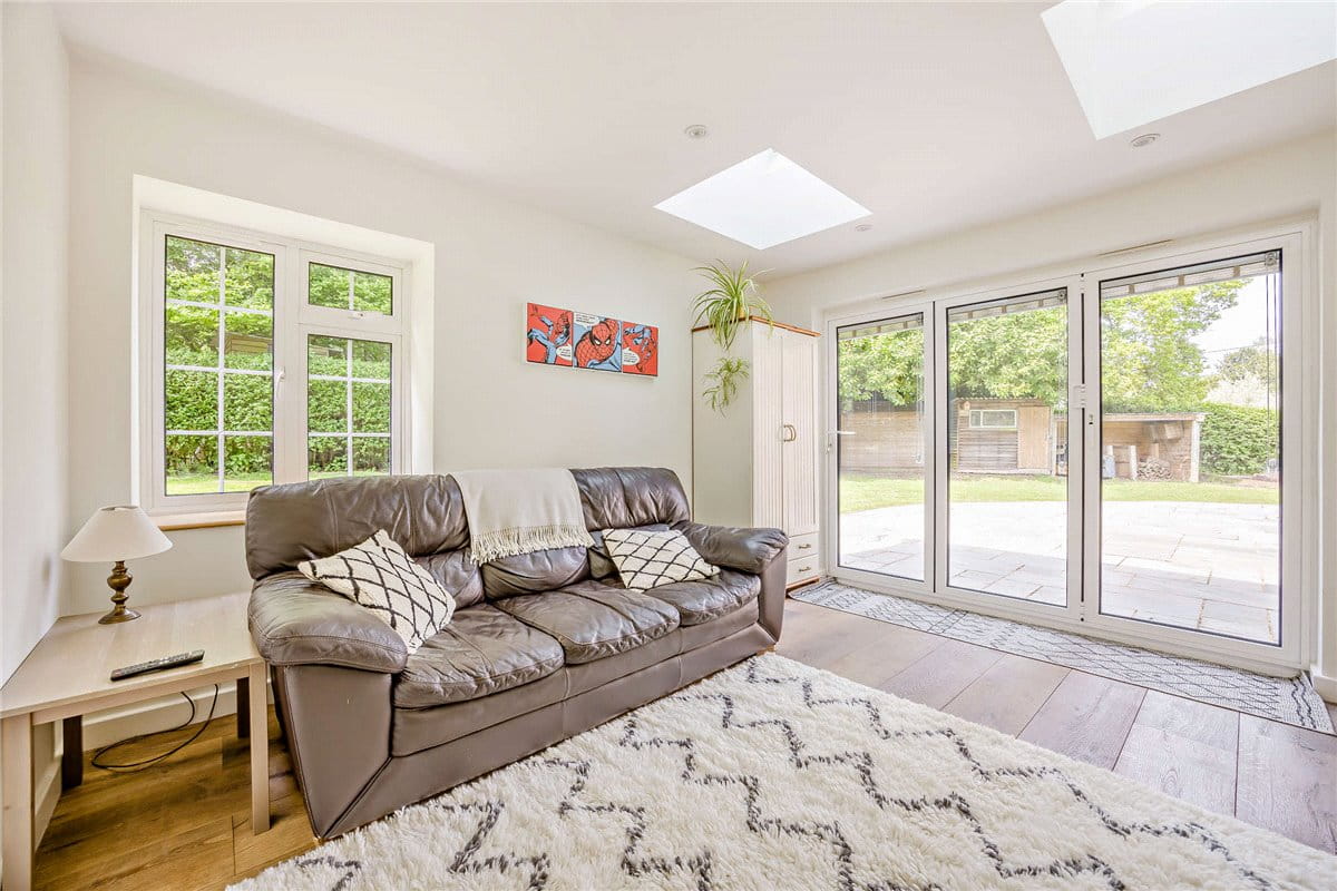 5 bedroom house, Belmont, Woodspeen RG20 - Sold