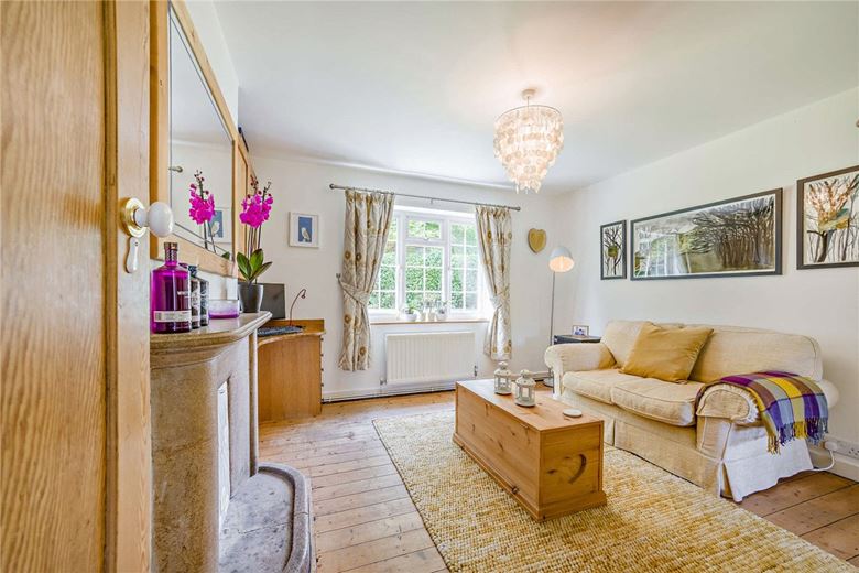 5 bedroom house, Belmont, Woodspeen RG20 - Sold