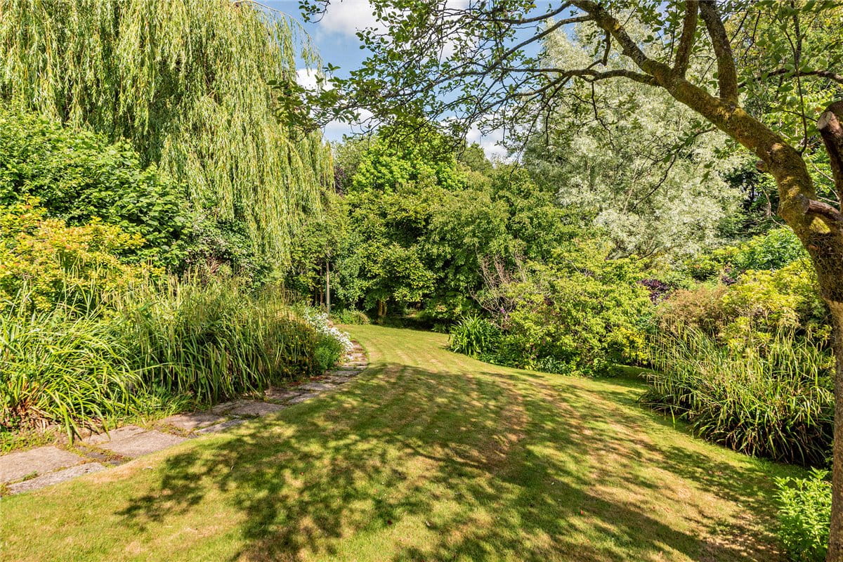 4 bedroom house, Bucklebury Alley, Cold Ash RG18 - Sold STC