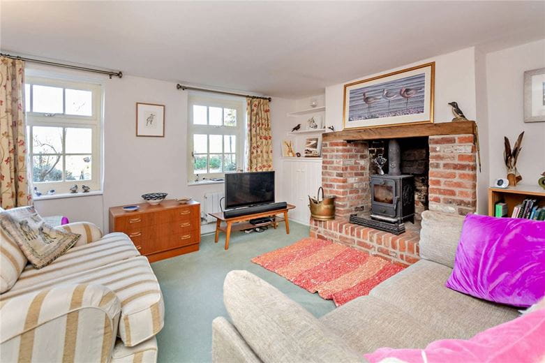 3 bedroom cottage, Eastbury, Hungerford RG17 - Available