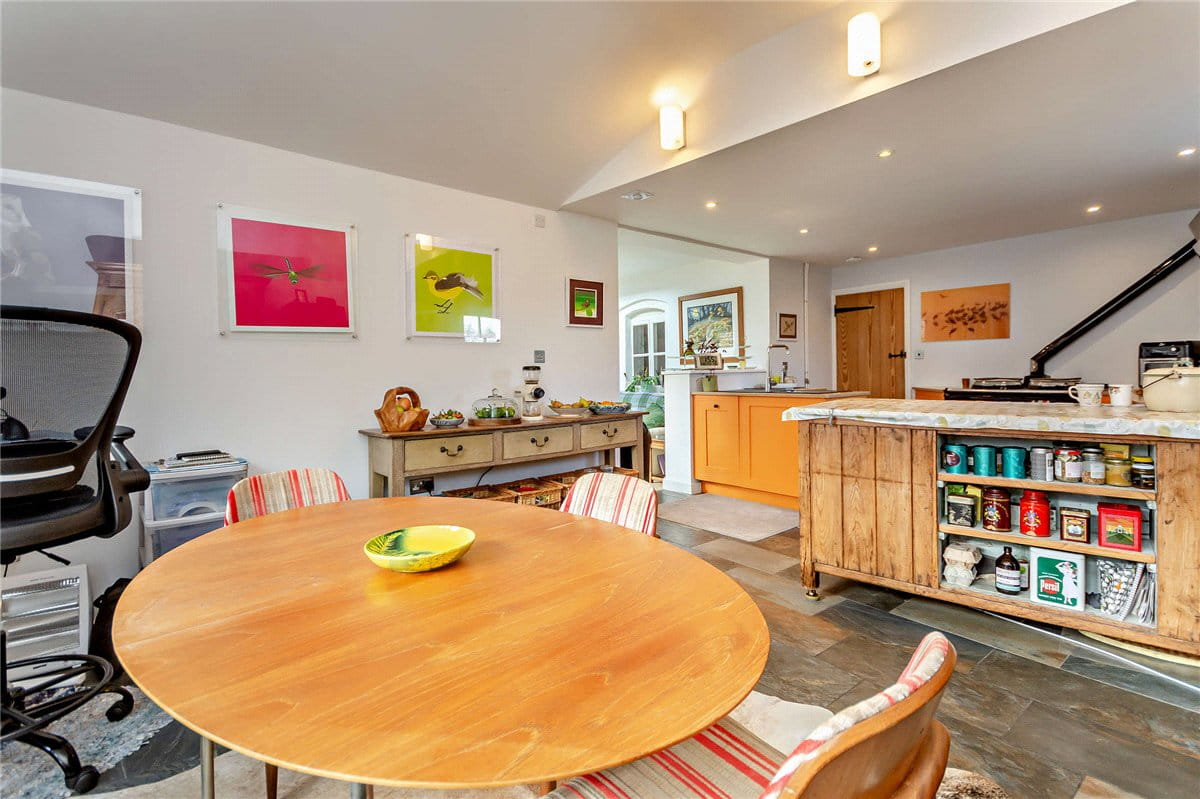 3 bedroom cottage, Eastbury, Hungerford RG17 - Available