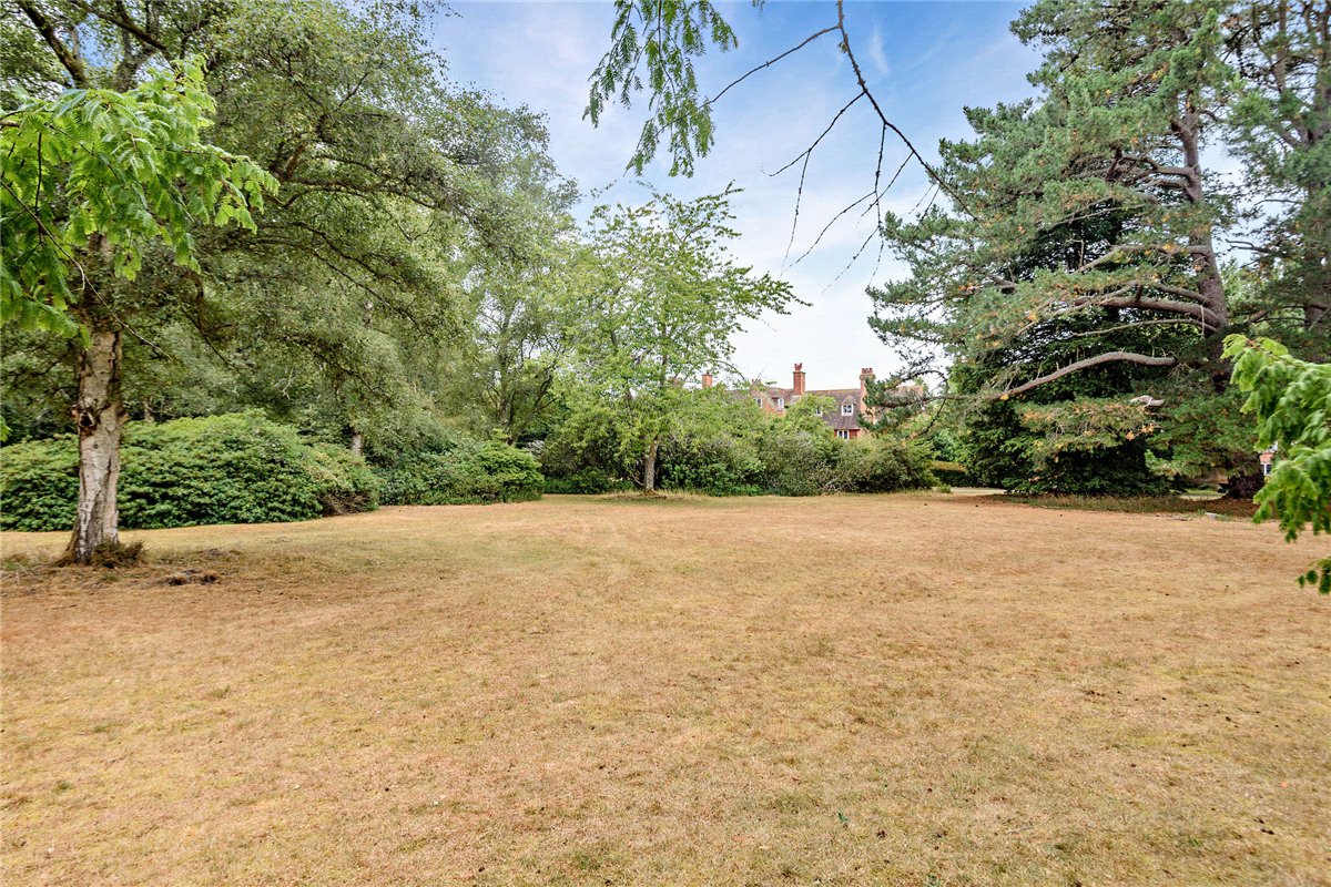 7 bedroom house, Burys Bank Road, Greenham RG19 - Sold STC