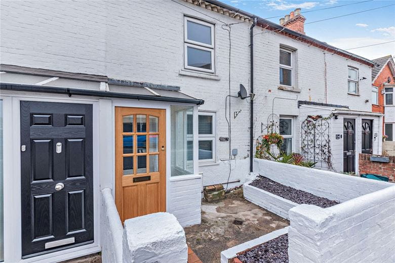 2 bedroom house, Kings Road, Newbury RG14 - Available