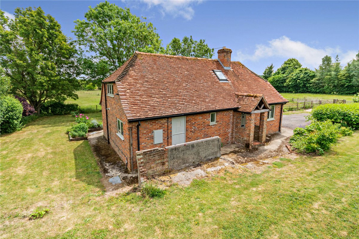 2 bedroom house, Hamstead Holt Farm, Kintbury Holt RG20 - Sold STC